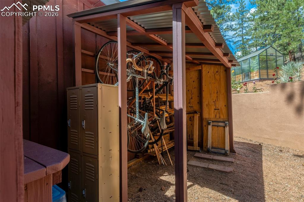 Image 39 of 46: Storage