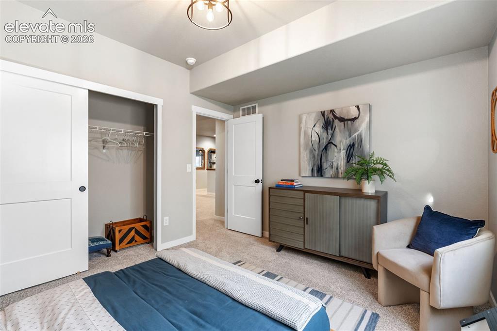 Image 9 of 29: Bedroom