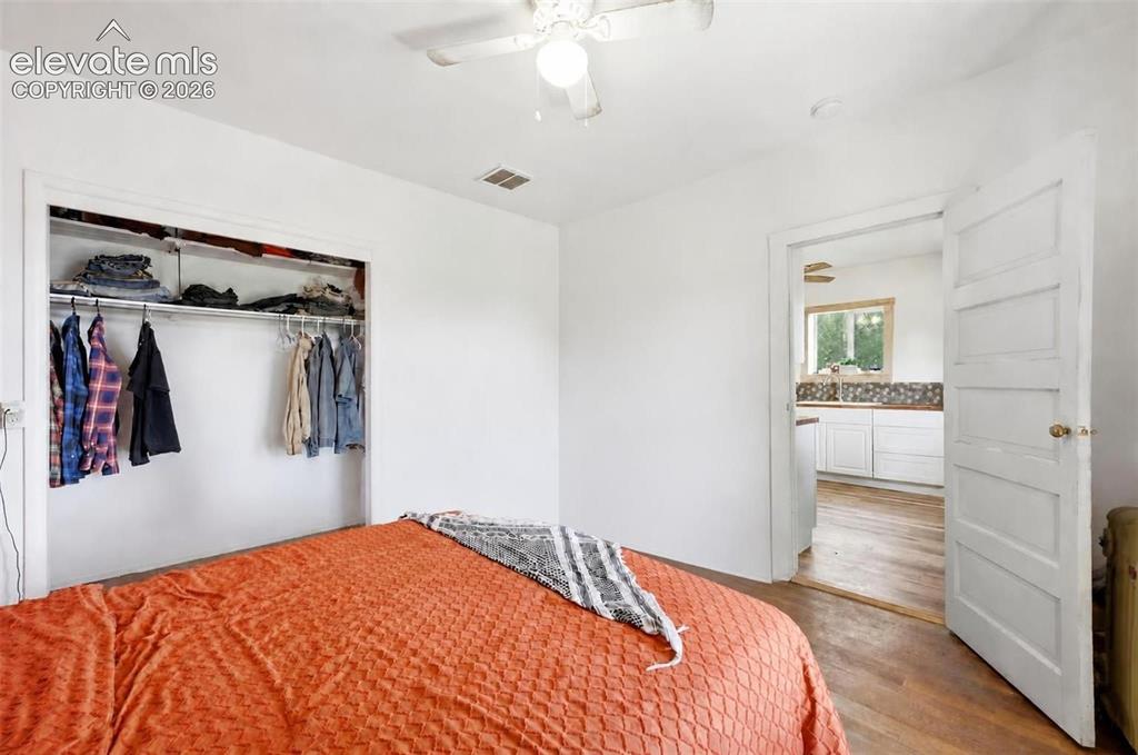 Image 11 of 42: Bedroom