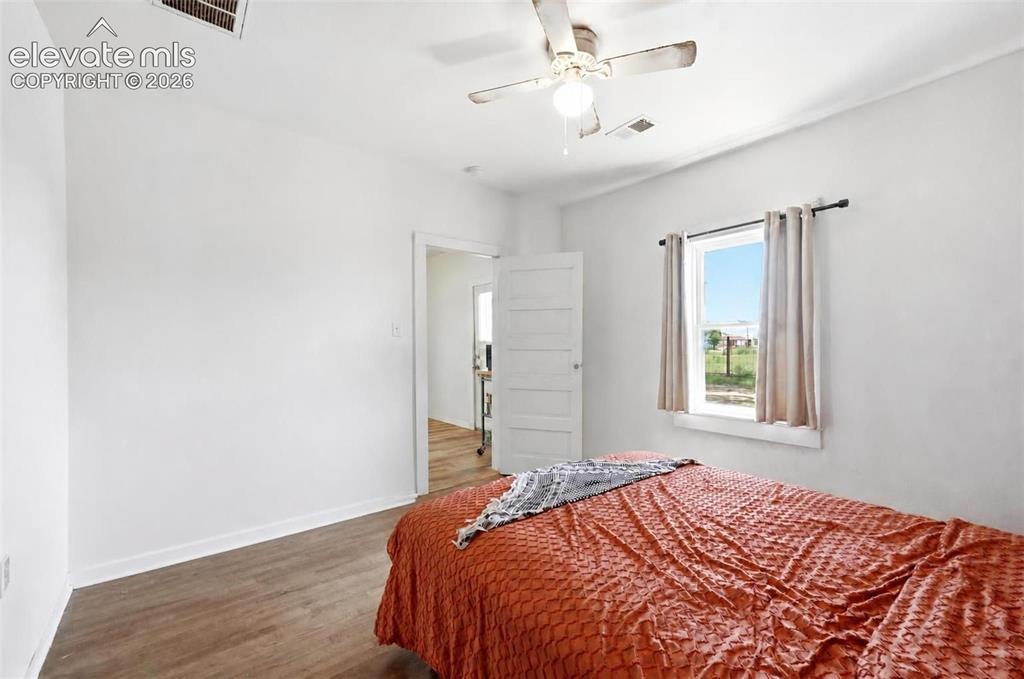 Image 12 of 42: Bedroom
