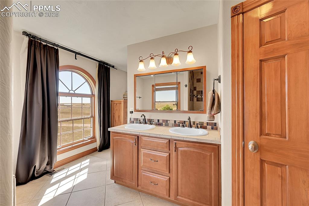 Image 41 of 49: Master Bathroom