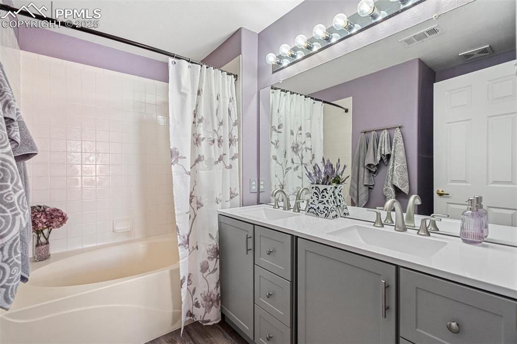 Image 15 of 36: Master Bathroom