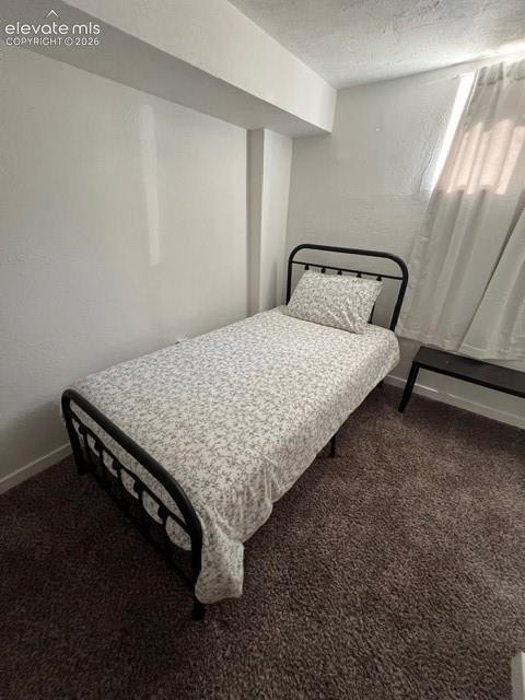 Image 18 of 19: Bedroom