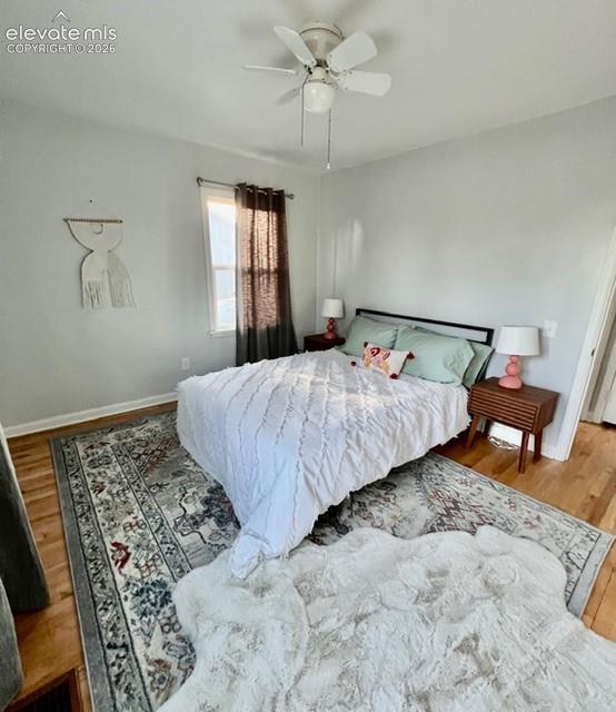 Image 9 of 19: Bedroom