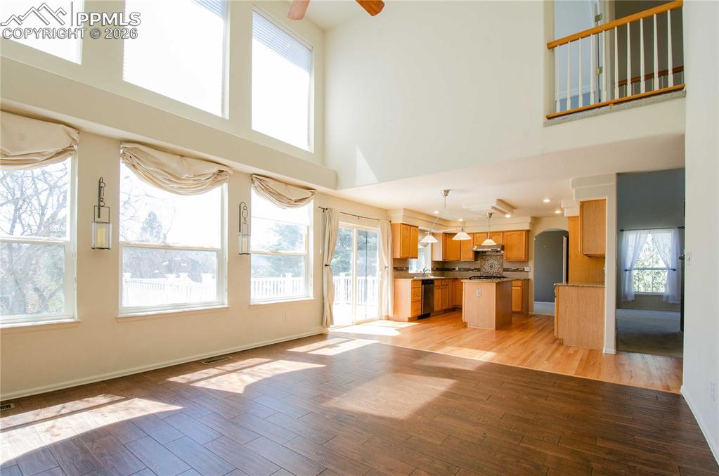 Image 14 of 50: Family Room