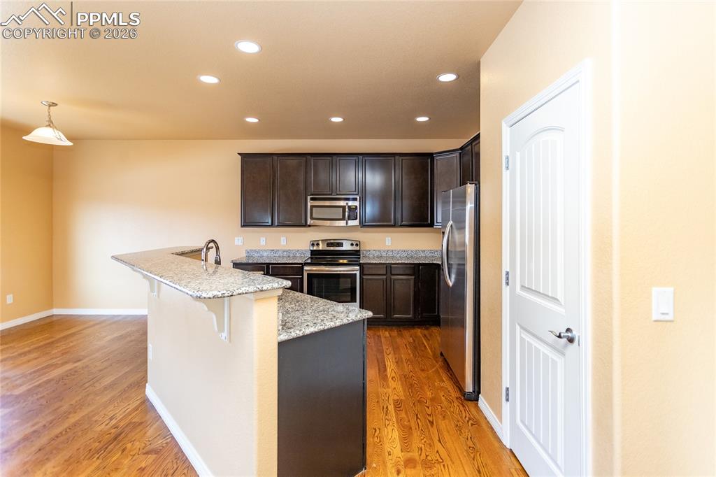 Image 6 of 49: Kitchen