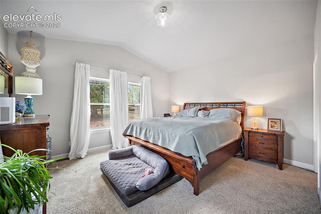 Image 15 of 48: Bedroom