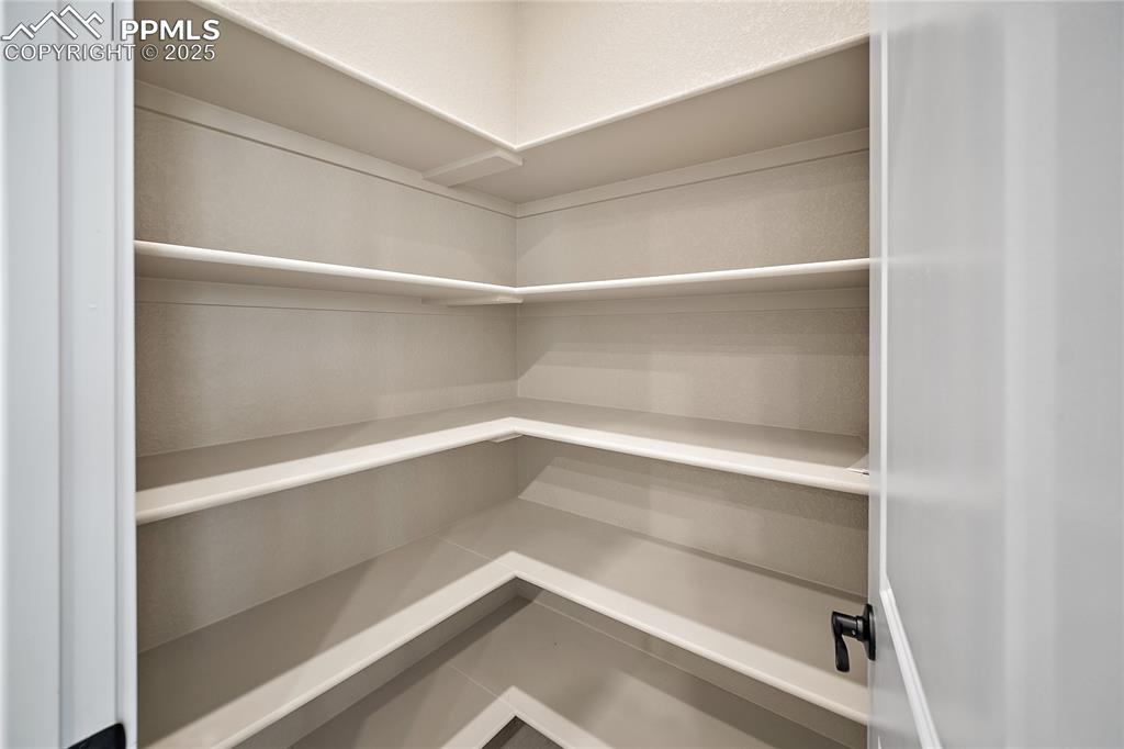 Image 13 of 32: Pantry