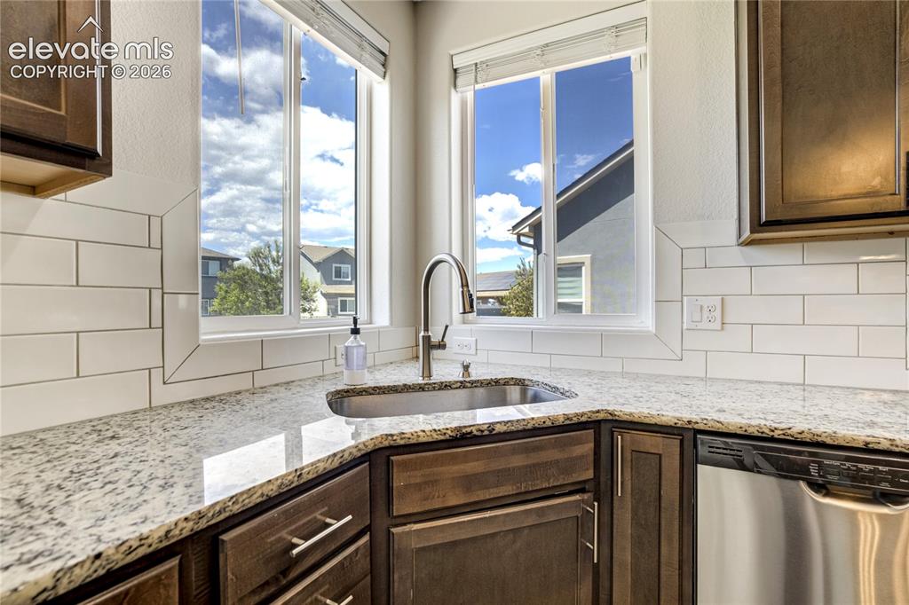 Image 16 of 48: Kitchen
