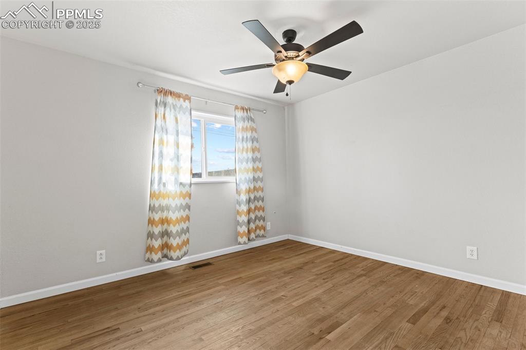 Image 14 of 28: Master Bedroom