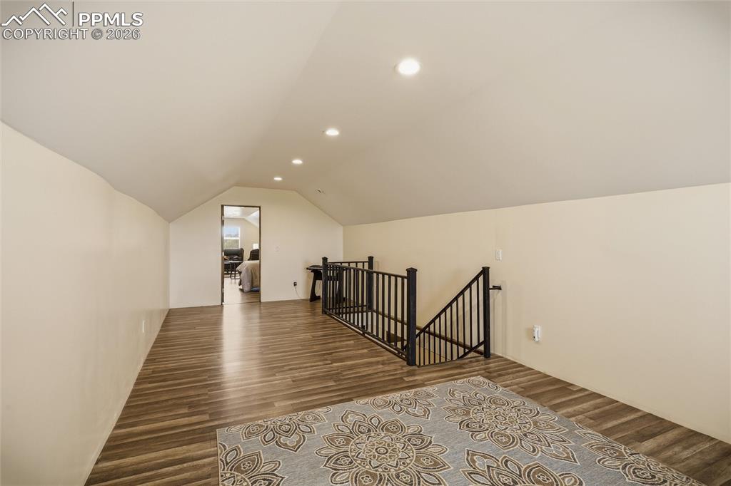 Image 20 of 50: Bonus Room