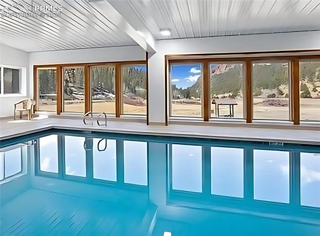 Image 36 of 40: CCME Indoor Pool