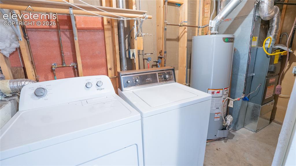 Image 9 of 30: Laundry