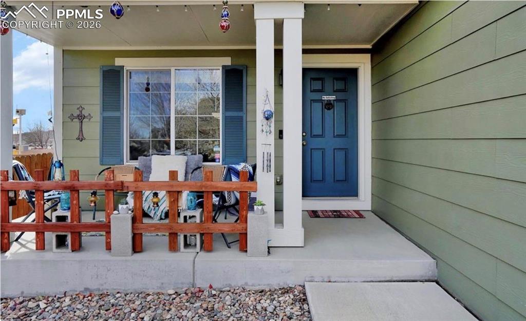 Image 3 of 26: Entry