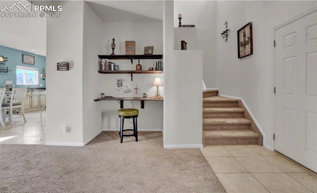 Image 8 of 26: Entry