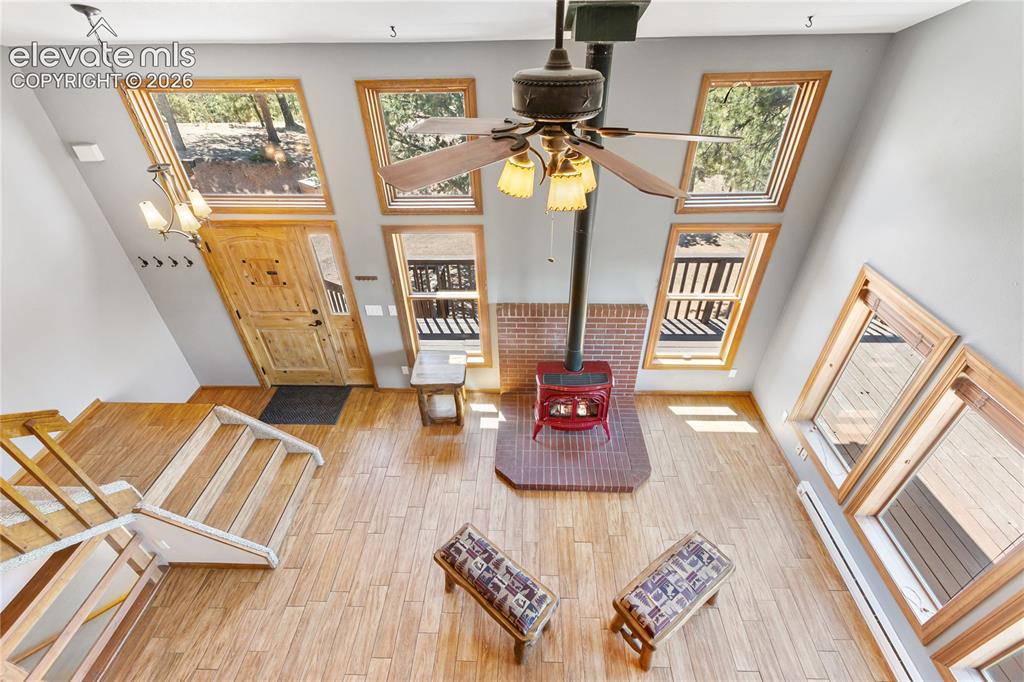 Image 11 of 50: Sitting Room