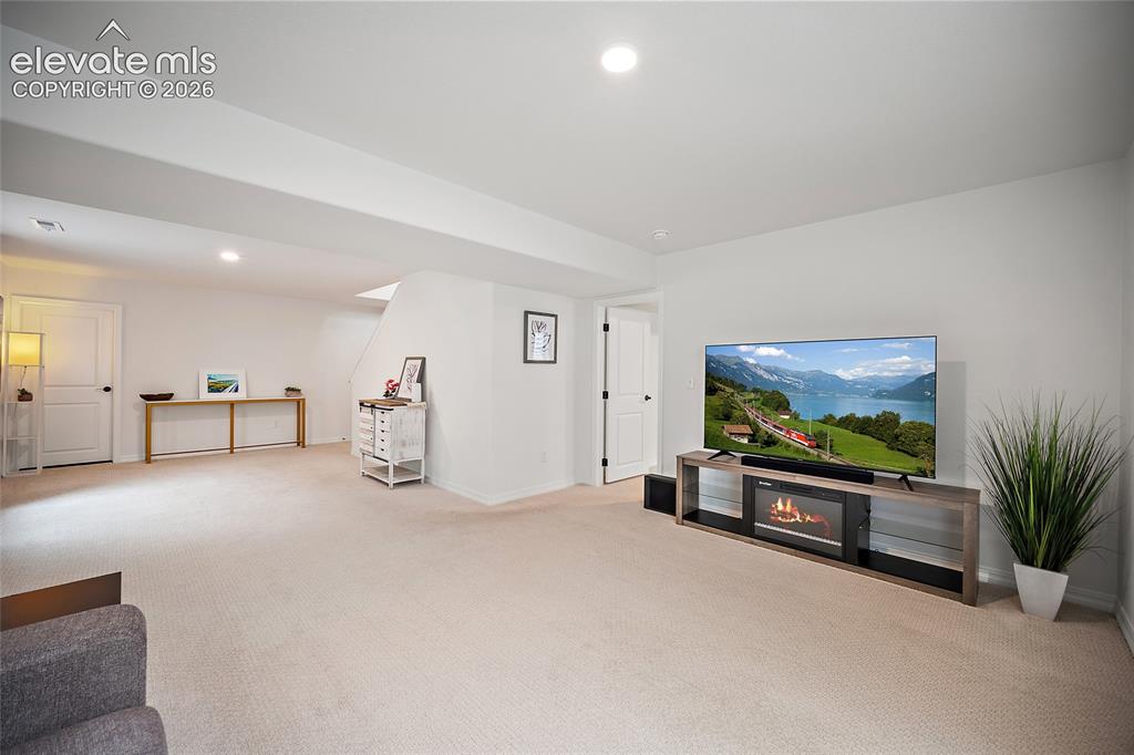 Image 14 of 25: Basement
