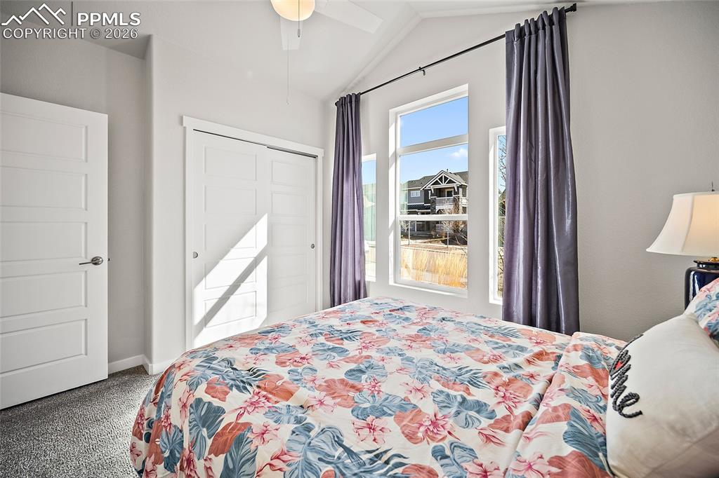 Image 27 of 50: Bedroom