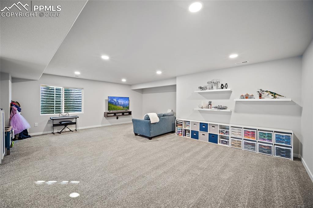 Image 30 of 50: Family Room