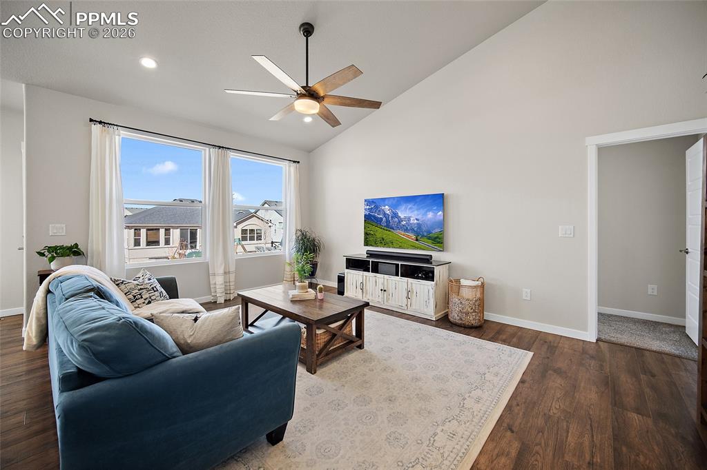 Image 9 of 50: Living Room