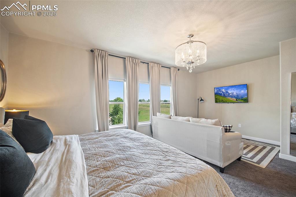 Image 19 of 40: Bedroom