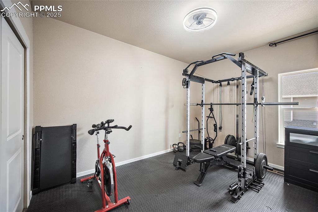 Image 23 of 40: Exercise Room