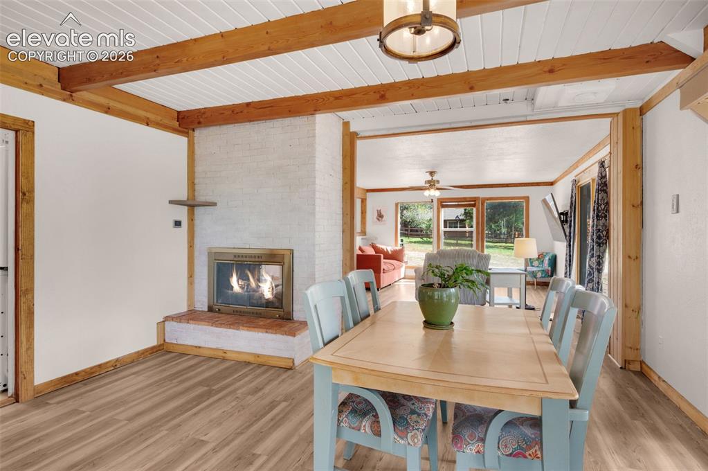 Image 12 of 37: Dining Area