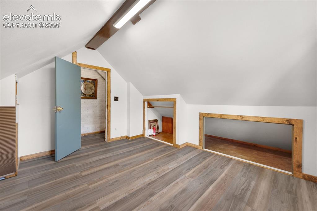 Image 23 of 37: Bonus Room