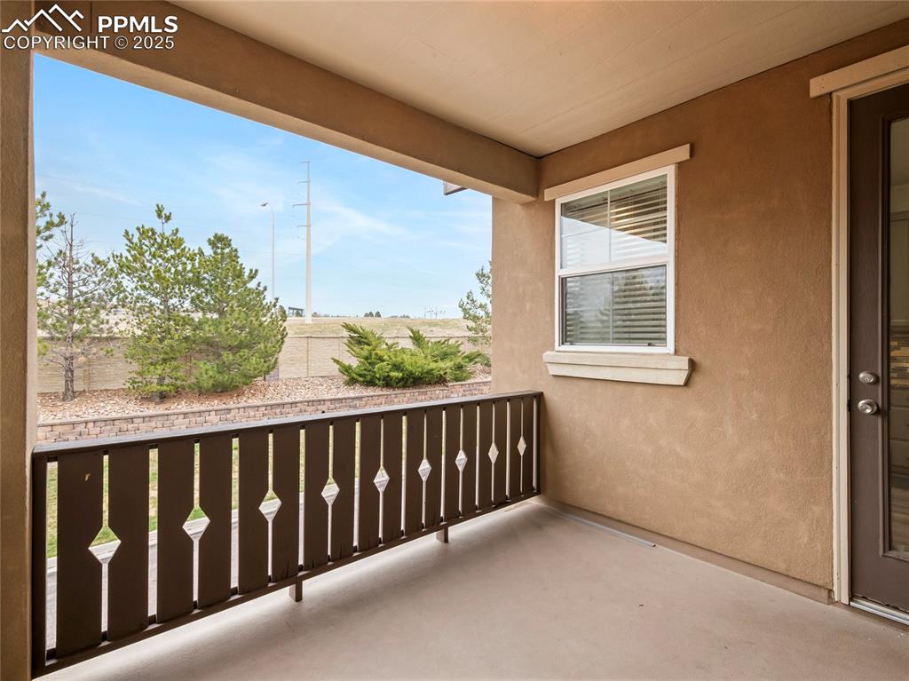 Image 14 of 28: Balcony
