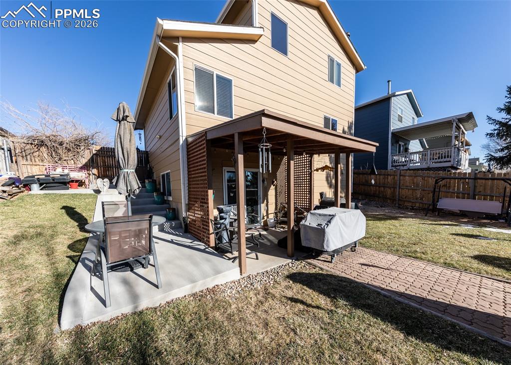 Image 42 of 48: Back of Structure