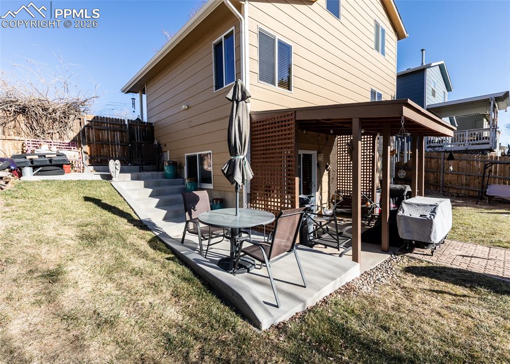 Image 44 of 48: Back of Structure