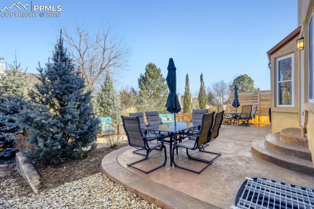 Image 26 of 50: Patio