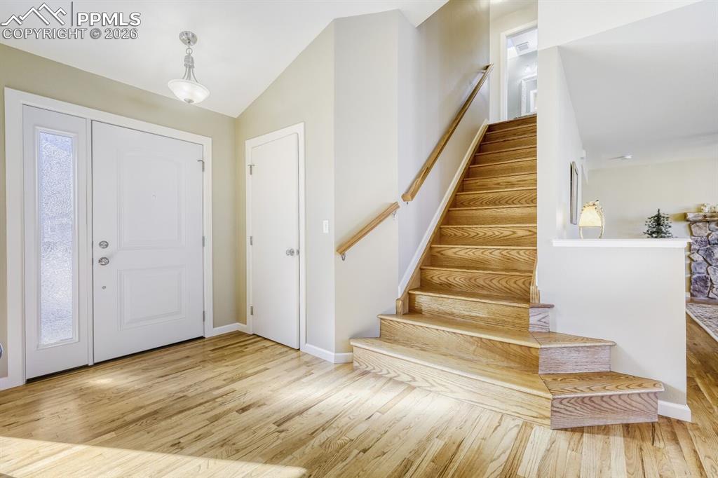 Image 3 of 50: Entry