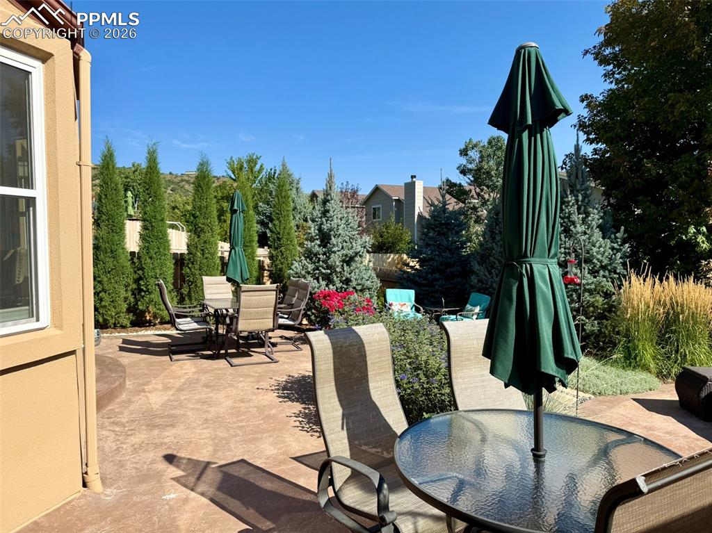 Image 46 of 50: Patio