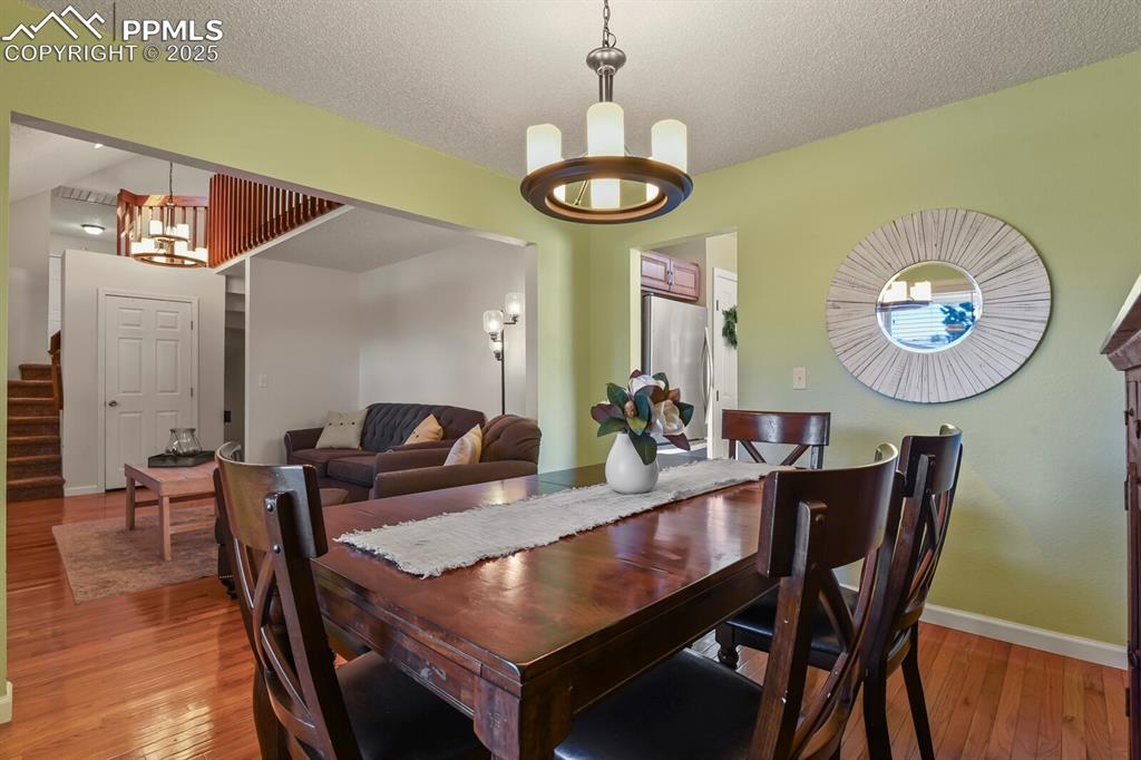 Image 10 of 50: Wood floors!