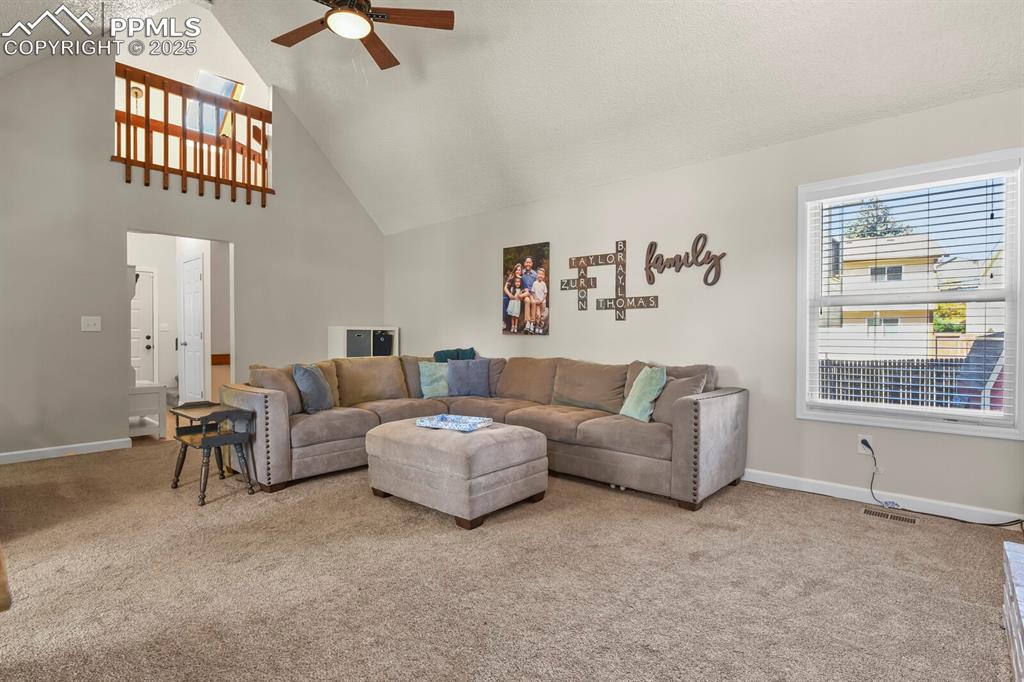 Image 22 of 50: Family Room