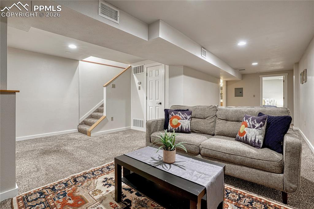 Image 20 of 38: Living Room