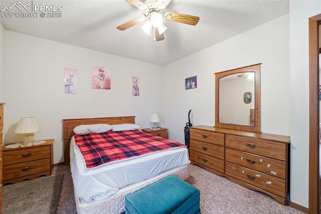 Image 25 of 31: No Description Available