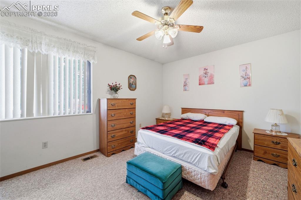 Image 26 of 31: No Description Available