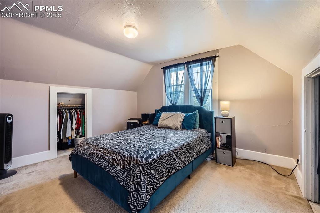 Image 11 of 20: upstairs