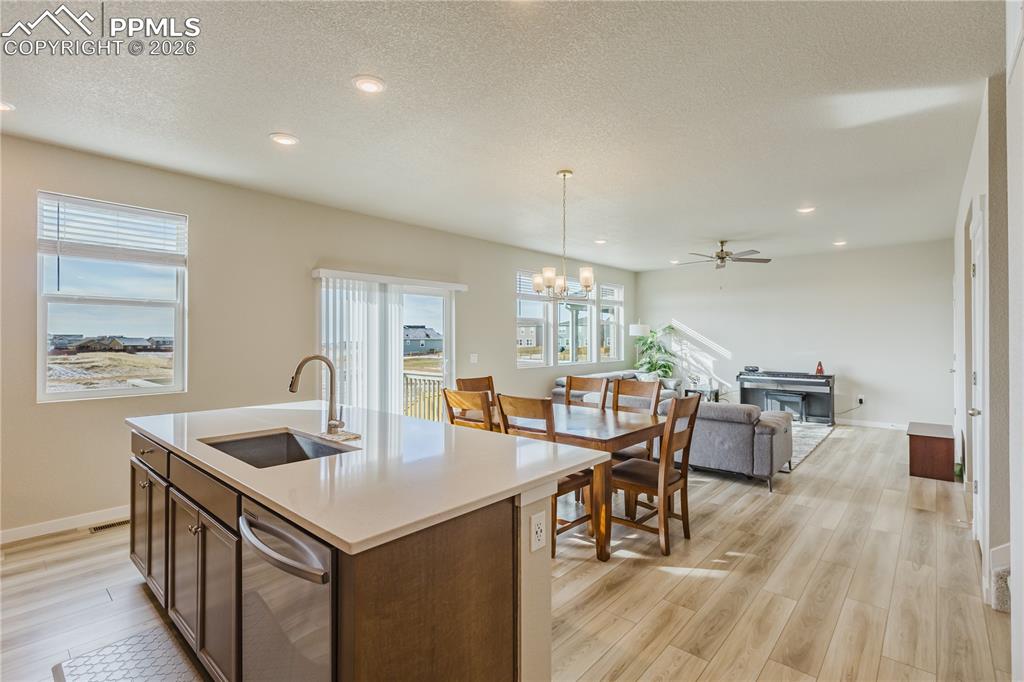 Image 12 of 43: Kitchen