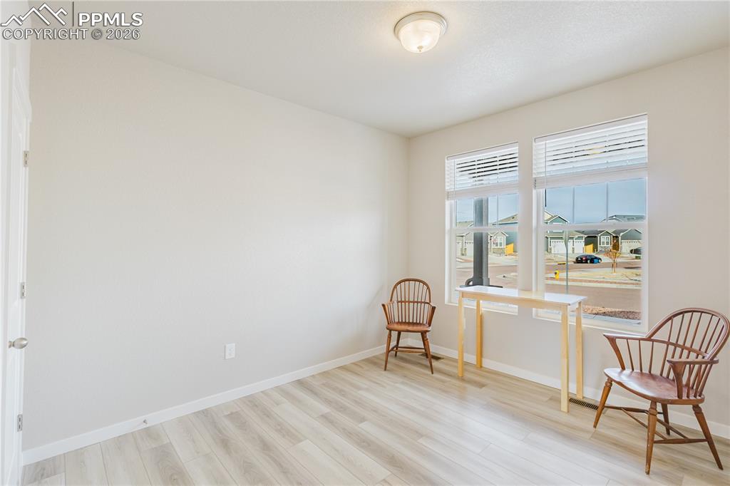 Image 15 of 43: Office