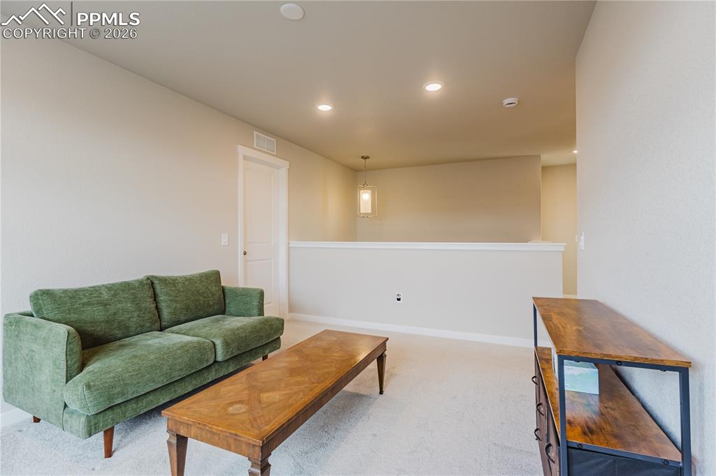 Image 25 of 43: Living Room