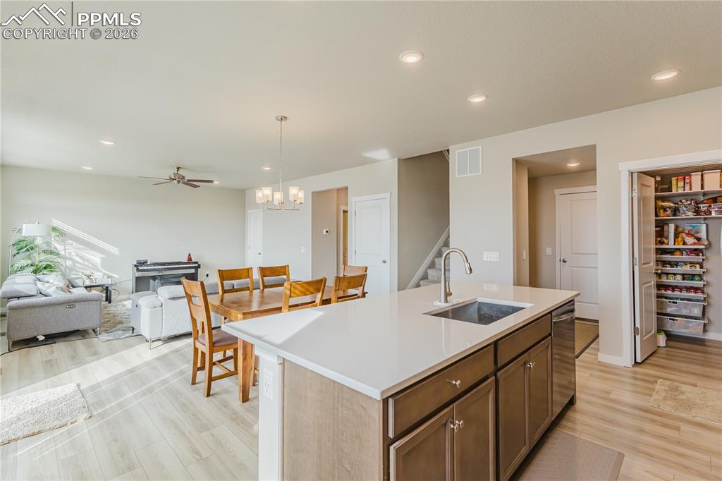 Image 6 of 43: Kitchen