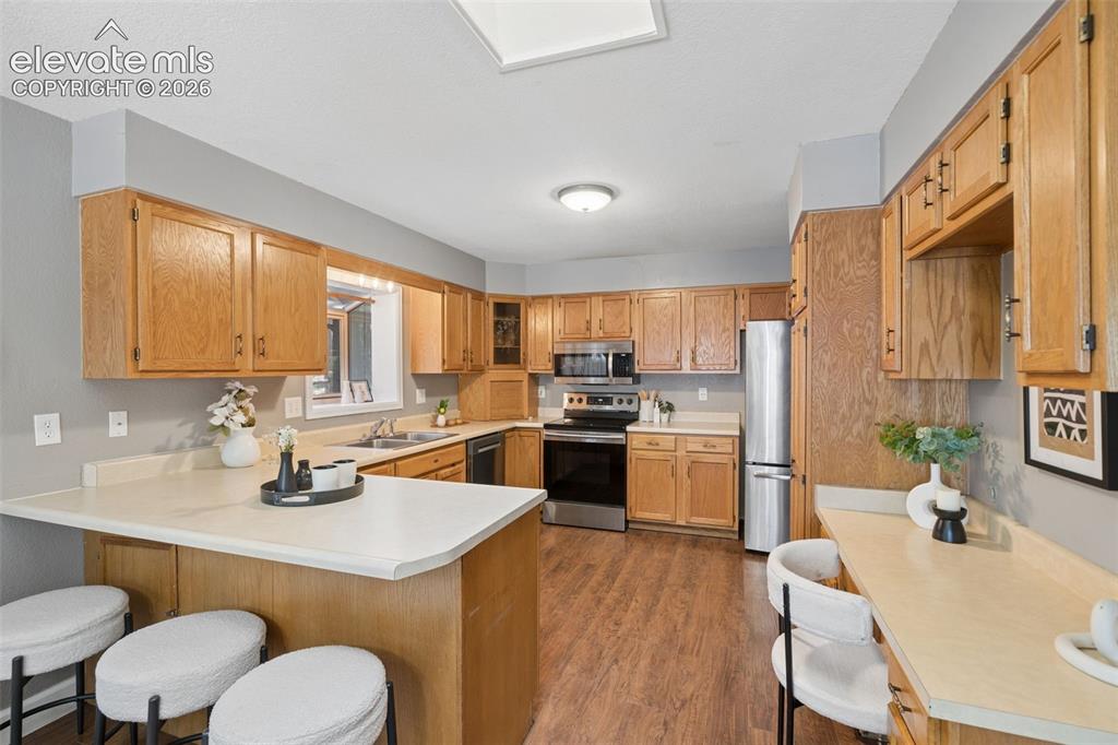 Image 10 of 36: Kitchen