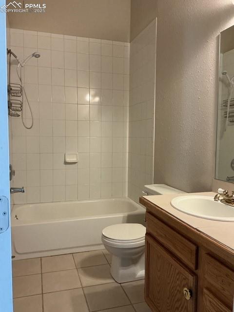 Image 21 of 30: Upstairs main Hall bathroom