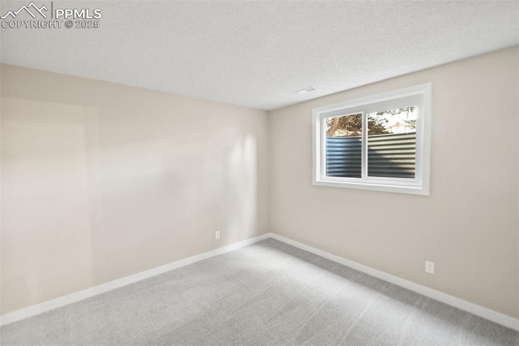 Image 24 of 38: Family Room