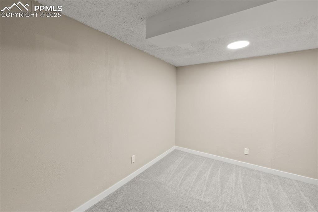 Image 28 of 38: Bedroom