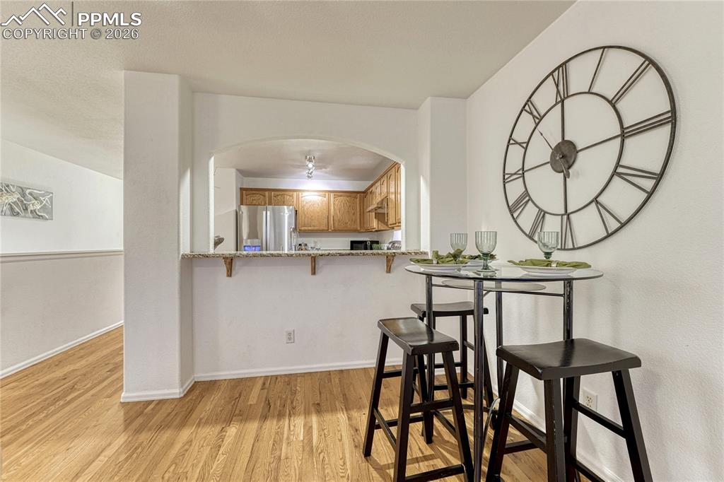 Image 12 of 50: Dining Area