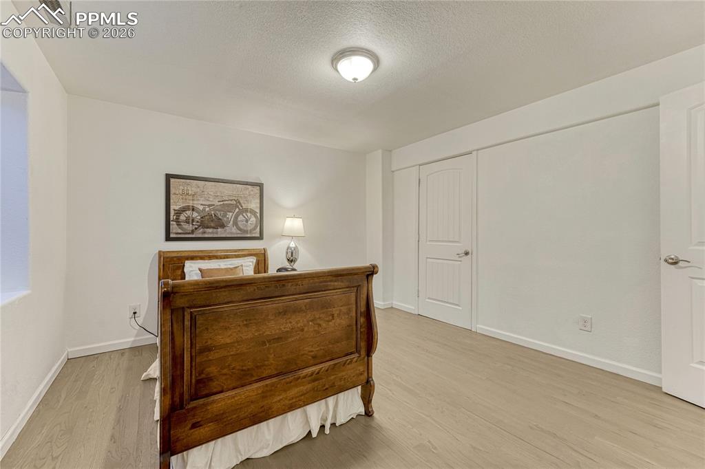 Image 44 of 50: Bedroom